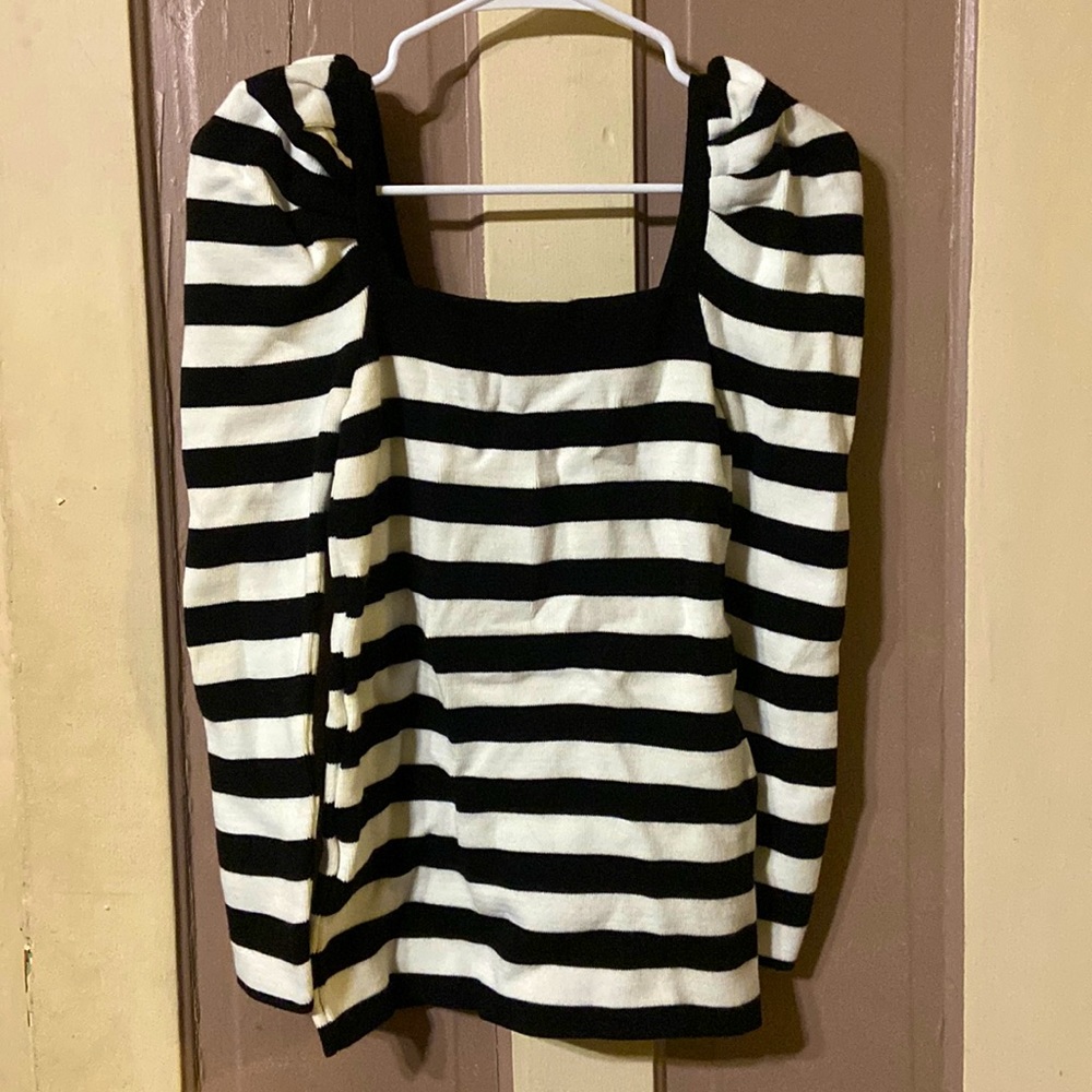 Sweater, cute black white.
